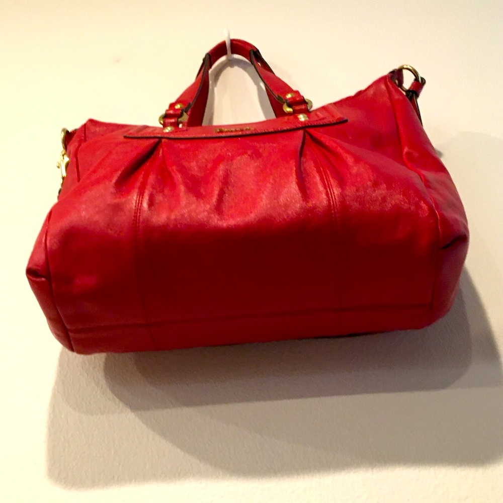 Coach | Red Leather Crossbody / Shoulder Bag - Picture 6 of 14